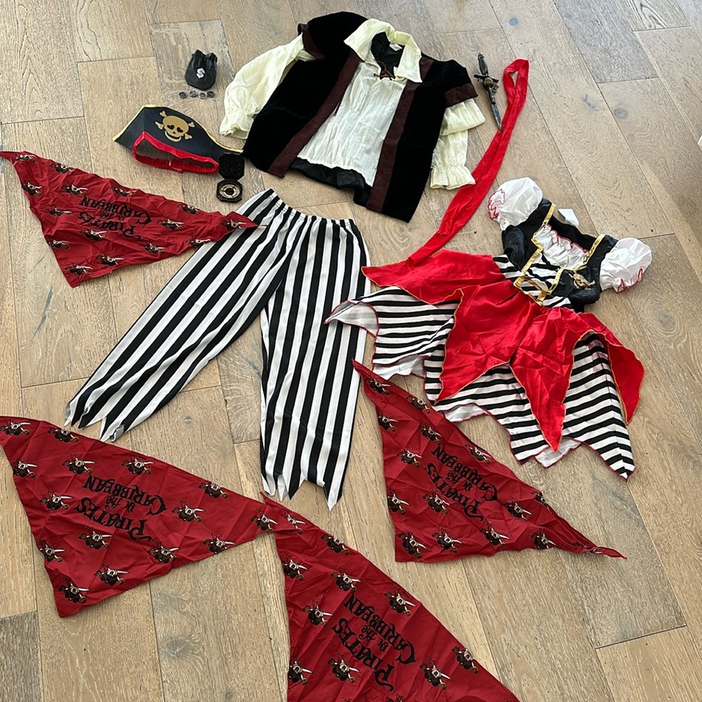 Pirate boy (Medium size) and girl (5-6) Halloween costumes